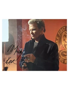Impresión Cobra Kai de 10x8" firmada en negro por Martin Kove - Imagen 1 de 2