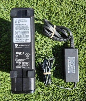 Motorola SURFBOARD SBG6580 Black Ethernet Dual Band DOCSIS 3.0 Wi-Fi Cable Modem - Image 1 of 4