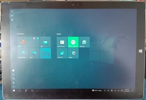 Microsoft Surface (64GB, Wi-Fi, 10.6in) Win 10 Pro, Intel i3-4020Y, 4GB RAM - Picture 1 of 9