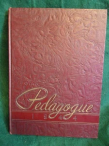 1944 Pedagogue - Yearbook of New York State College For Teachers, Albany, NY - Foto 1 di 3