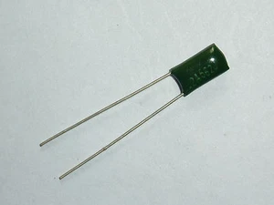 100PCS 100V 0.0056uF 5.6nF 5600pF 2A562J ±5% Mylar Film Capacitors Radial - Picture 1 of 1