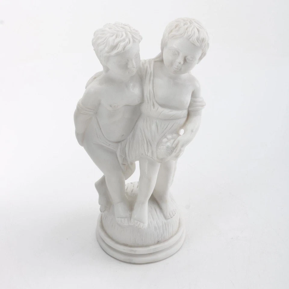 HERMOSA FIGURA DE MÁRMOL DE 9,5" DE DOS NIÑOS Foto 1 de 4