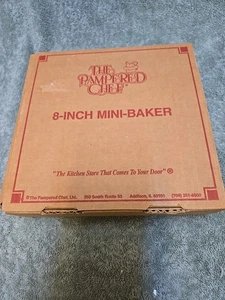 Pampered Chef 8-Inch Mini-Baker Stoneware Dish with Box & Paperwork USA - Picture 1 of 4