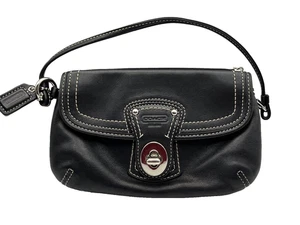 Authentic COACH Legacy Capacity Black Leather Wristlet - Turnlock Pocket Zip Top - Picture 1 of 5