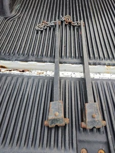 Curt 17300-SB.R./13930 SWAY BAR TOWING COMES IN A SET JUST LIKE YOU SEE THEM. - Picture 1 of 10
