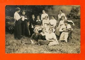 CARTE POSTALE PHOTO / GROUPE DE JEUNES FEMMES / BANJO ?? - Picture 1 of 2