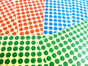Red Blue Green Stickers Small 8mm Circles Round Coloured Sticky Labels BL161 - Picture 1 of 1