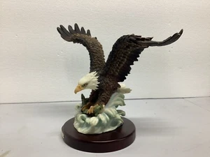 Gray Rock Collection American Bald Eagle Sculpture Fish In Claw - Picture 1 of 8