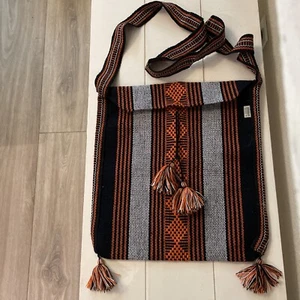 Mexican Crossbody Bag Boho Style With Oranges And Blacks - Imagen 1 de 3