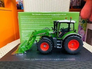 Fendt 516 Vario With 4X80 CargoProfi Frontloader Tractor 1:32 DieCast UH4981 NEW - Picture 1 of 12