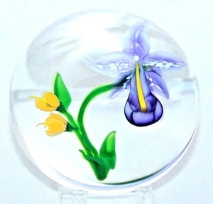 Gorgeous RANDALL GRUBB Bloomed ORCHID with Yellow FLOWERS Art Glass PAPERWEIGHT - Picture 1 of 5