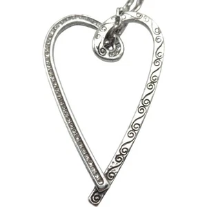 Collana con ciondolo cuore in pensione Brighton Secret of Love disegno rotolo argento 16" - Foto 1 di 12