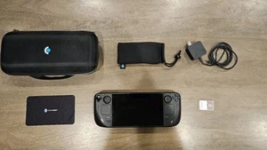 Steam Deck LCD 512GB + 512GB SD Card With Original Box & Accessories - Picture 1 of 7