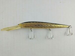 Vintage Rebel Fishing Lure 5.5 in New Old Stock Model 2302-SW Gold Bass Pike +