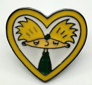 Hey Arnold Helga's Medallón Corazón Esmalte Pin Solapa Cartera Pinback Retro Dibujos Animados Nuevo - Imagen 1 de 2