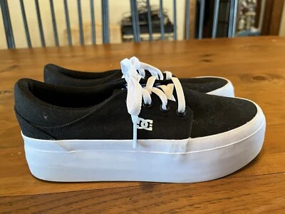 Women’s Size 6 - DC Trase Platform Skateboard Sneakers Black/White - Image 1 of 4