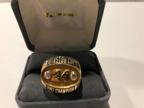NASCAR "JEFF GORDON" Racing Winston Cup 1997 Champion 10K Gold Ring Hendrick Cover