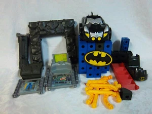 DC Comics Batman Building Pop Together Building Toy - Picture 1 of 6