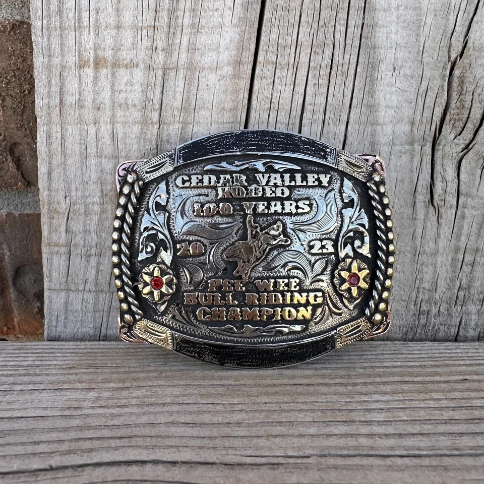 Пряжка ремня ковбойский трофей стиль родео с чемпионом по верховой езде на быке - Изображение 1 из 1