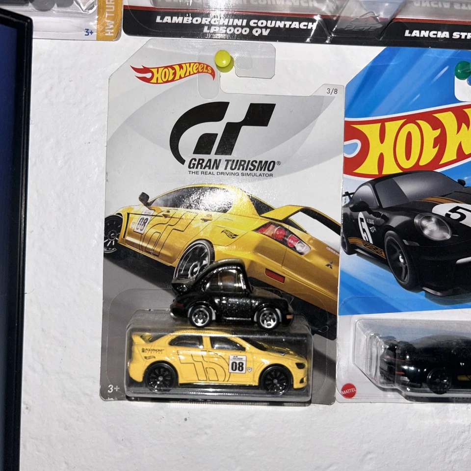 Hot Wheels Gran Turismo McLaren F1 GTR Yellow Diecast Car 1 64