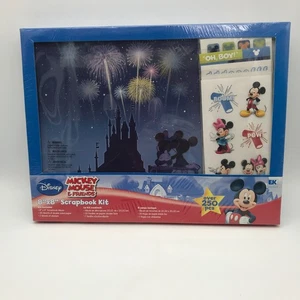 Disney Mickey Mouse & Friends Sammelalbum Set 8x8 Album Papier Aufkleber 250 Stück - Bild 1 von 8