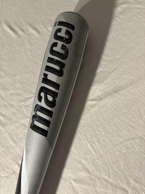 Бейсбольная бита Marucci F5 28 дюймов/18 унций -10 Youth Senior League MSBF5310 2 5/8 дюйма  - Изображение 1 из 4