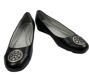 Zapatos Cloudwalkers Hudson para mujer 9,5 W negros planos plateados medallón cómodos - Imagen 1 de 12