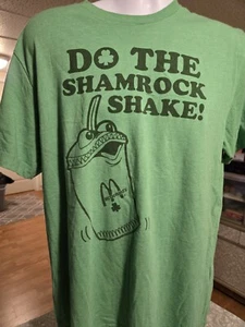 McDonald’s Sayings "Do The Shamrock Shake!" Old Navy Men's  T Shirt L 2012 - Bild 1 von 3