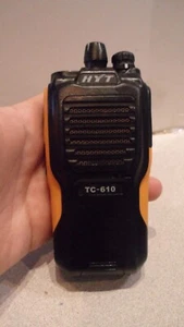 HYT TC-610U(2) UHF 450-470 Mhz 16 Channel 5W Two Way Radio - Picture 1 of 5