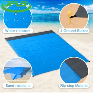 Faltbare Nylon Camping Große Outdoor Tasche Wasserdicht Strand Decke 83"x79" - Bild 1 von 4