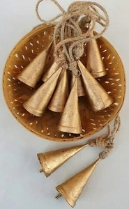 Set di 10 campane vintage rustiche in latta per mucca portafortuna decorazion... - Foto 1 di 3