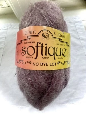 Lana Moro Inc SOFTIQUE  7 oz Knitting MAUVE Mohair Olefin Acrylic 550 Yards - Image 1 of 3