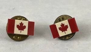 Vtg Lot Of 2 Canadian Flag Lapel Pin Hat Pin Tie Tack Pin Souvenir Collectible - Picture 1 of 6