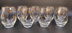 Juego de 8 copas de jugo de vino sin tallo de flor dorada de 4,5" de alto base ponderada usadas en excelente estado - Imagen 1 de 9
