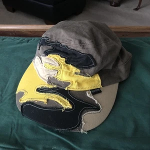 Peter Grimm Kadettenmütze/Kappe - olivfarben mit Distressed Patch Camouflage - Damengröße M - gebraucht, in einwandfreiem Zustand - Bild 1 von 8