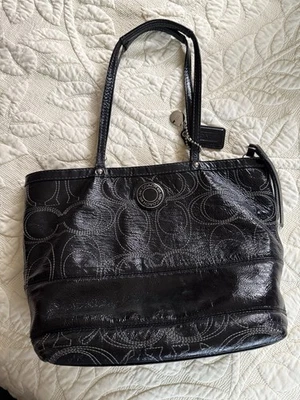 Coach F19198 Signature Stitch Black Patent Leather Medium Tote Bag And Charm Tag - Image 1 of 4