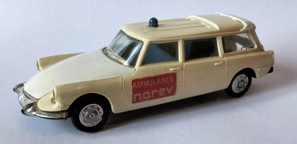 Vintage Norev N°40 Ambulance Break ID 19 Citroen Ech 1/43 Incomplet - Photo 1/4