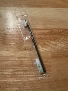 Reise, Einweg, Zahnbürste mit Paste, versiegelte Packung. - Bild 1 von 4