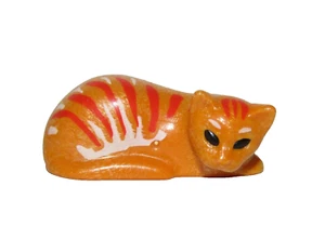 Playmobil Miniatur gestreifte gelbe Mama liegende Katze - C22 - Bild 1 von 3
