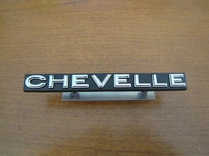 CHEVELLE ""CHEVELLE"" 1972 EMBLEMA DE REJILLA - Imagen 1 de 1
