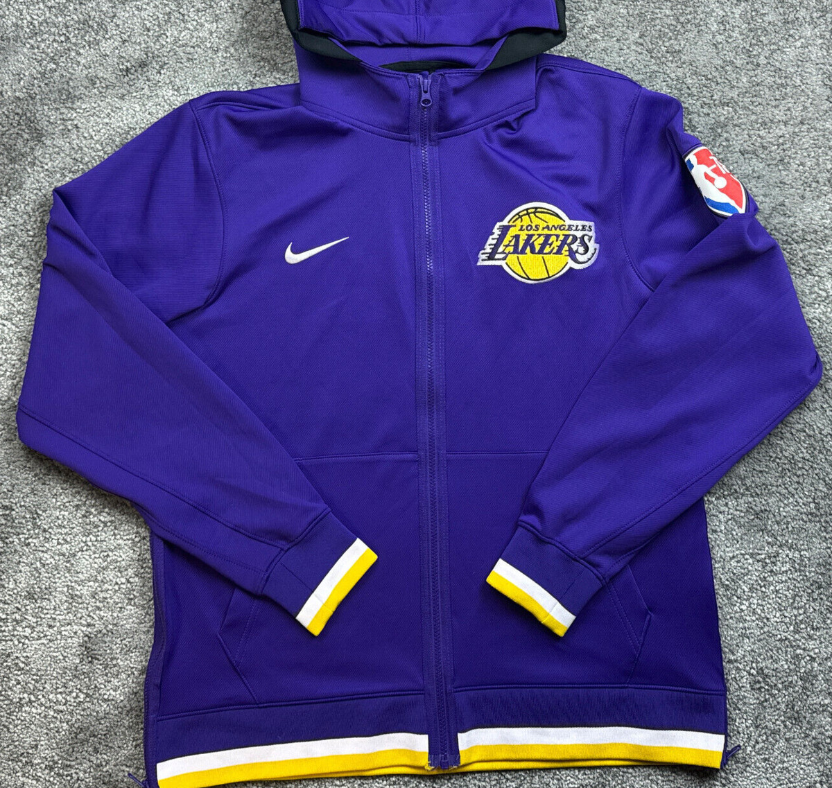 Nike Los Angeles Lakers NBA Jackets for sale | eBay Nike Los Angeles Lakers NBA Jackets for sale | eBay