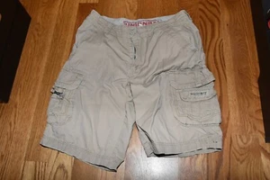 UNION BAY CARGO SHORTS SIZE 32 MEN'S MEASURE 36X11 - Picture 1 of 3