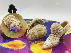 Vintage Victorian Collection by Avon Set Of Miniature Ring Hat And Bag Beige - Picture 1 of 12