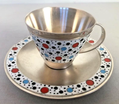Vintage plata de ley rusa con taza y platillo esmaltados Foto 1 de 4