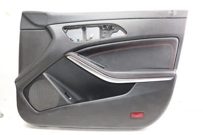 Mercedes Benz CLA45 AMG C117 2018 interior puerta tarjeta panel embellecedor delantero RHS J219 Foto 1 de 4