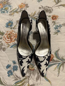 Anne Klein Ladies size 8.5 Floral high heel, Black And White - Picture 1 of 5