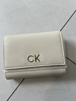 Schöner Geldbeutel  von calvin Klein  Neu - Bild 1 von 4