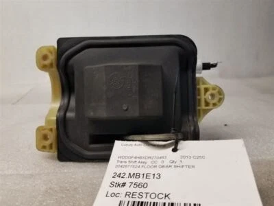 Mercedes-Benz C250 2015 - palanca de cambios de transmisión AT - 2042677524 - R274686 Foto 1 de 4