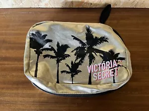 NEW VICTORIA'S SECRET SIGNATURE GOLD MIAMI HANGING Make up Travel CASE Bag ZIP - Picture 1 of 3