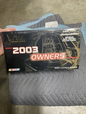 KURT BUSCH 2003 1/24 КОМАНДЫ КАЛИБРА ВЛАДЕЛЬЦЕВ СЕРИИRUBBERMAID FORD (НЕРАСПЕЧАТАННЫЙ) - Изображение 1 из 4
